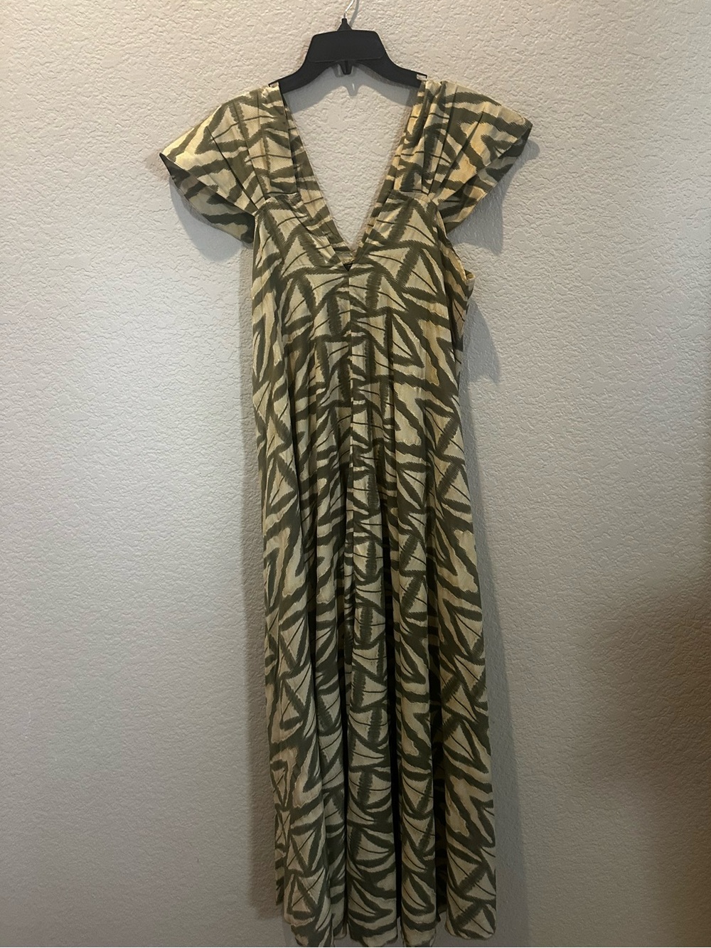 Olive Leaf V-Neck Maxi Dress - Picture 2 of 2